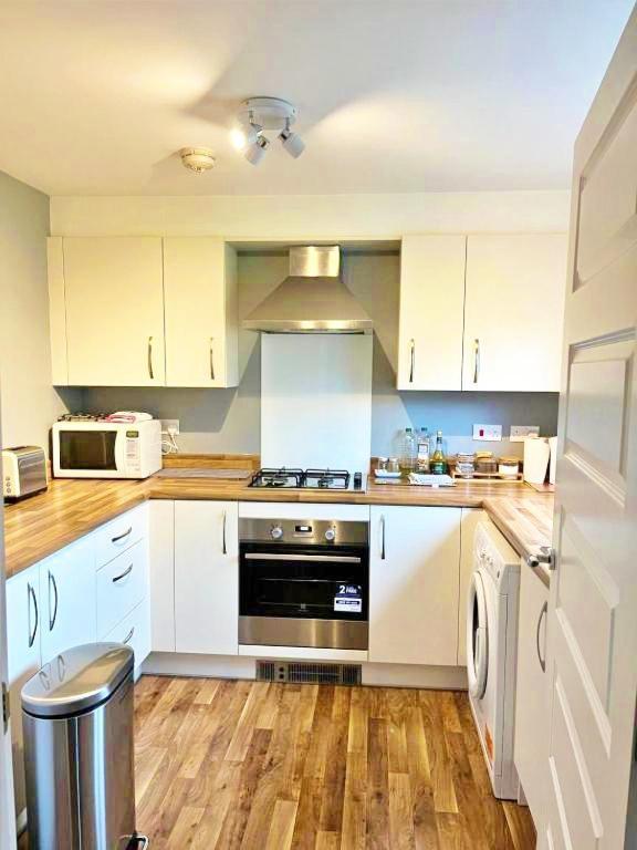 Newbuild - 3 Bedrooms, 2 Baths,5 Mins From Airport Edinburgh Exterior photo